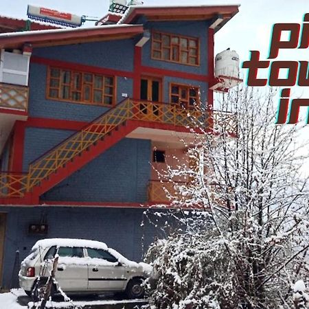 Pine Tower Inn Маналі Екстер'єр фото