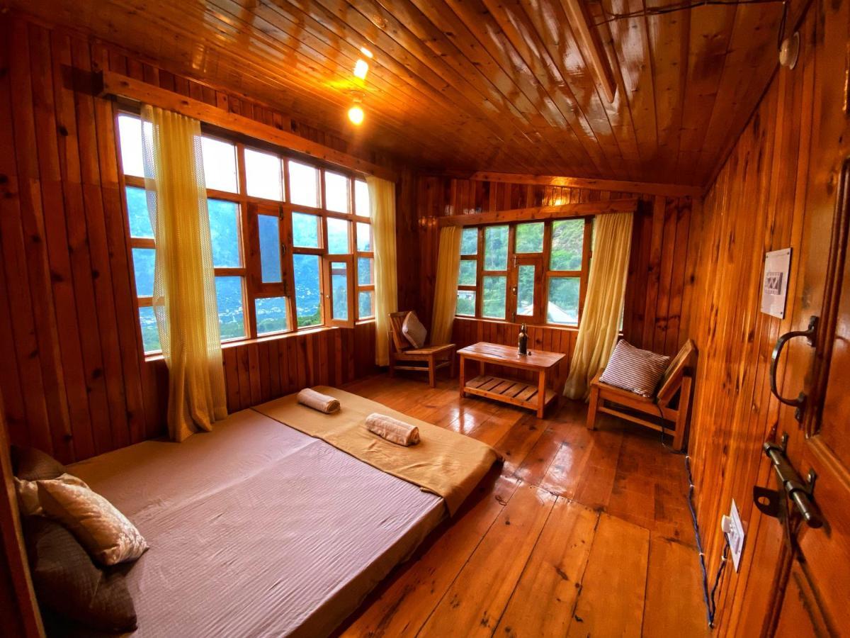 Pine Tower Inn Маналі Екстер'єр фото