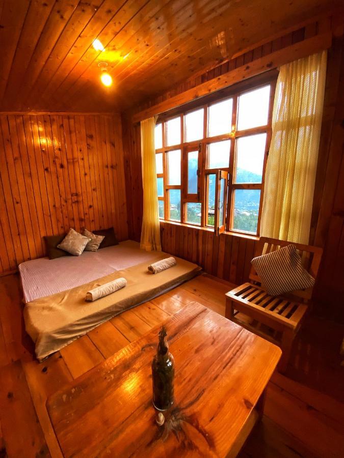 Pine Tower Inn Маналі Екстер'єр фото